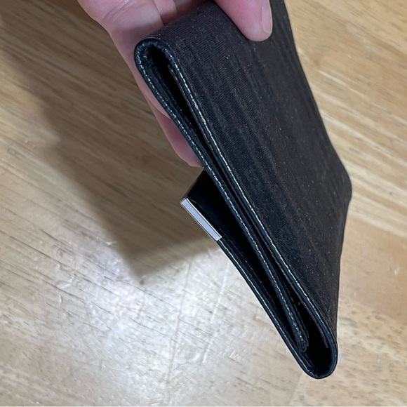 FENDI VINTAGE BI-FOLD WALLET - Picture 5 of 10